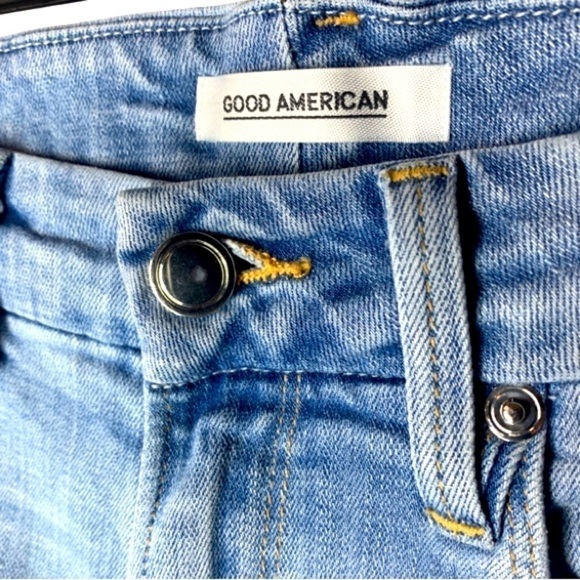 GOOD AMERICAN Distressed Bermuda Jorts Size 4 - Picture 4 of 11